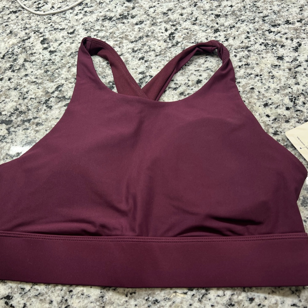 Brand new never worn Fabletics sports bra